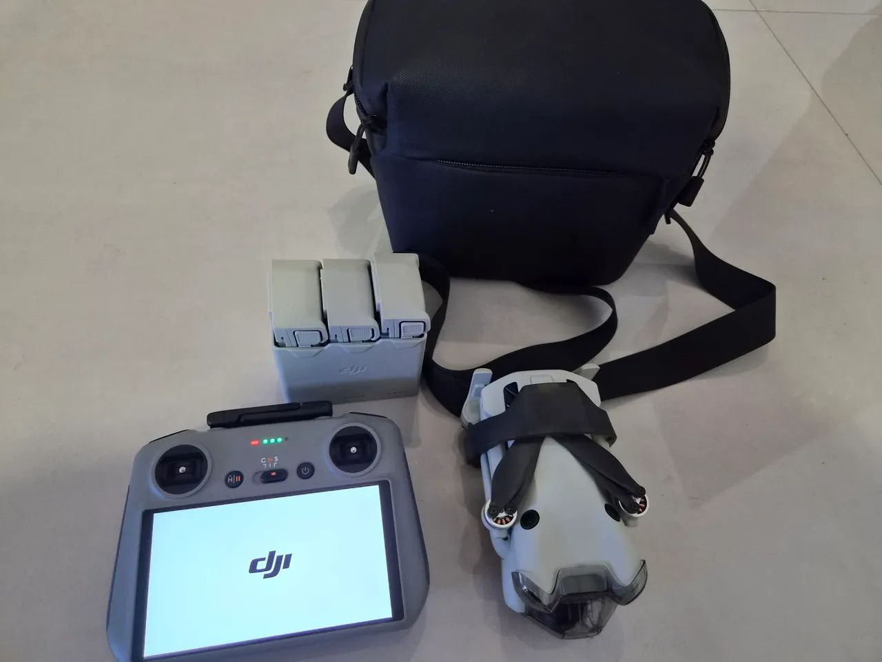 Drone dji mini 4 pro + combo flymore - Foto 2