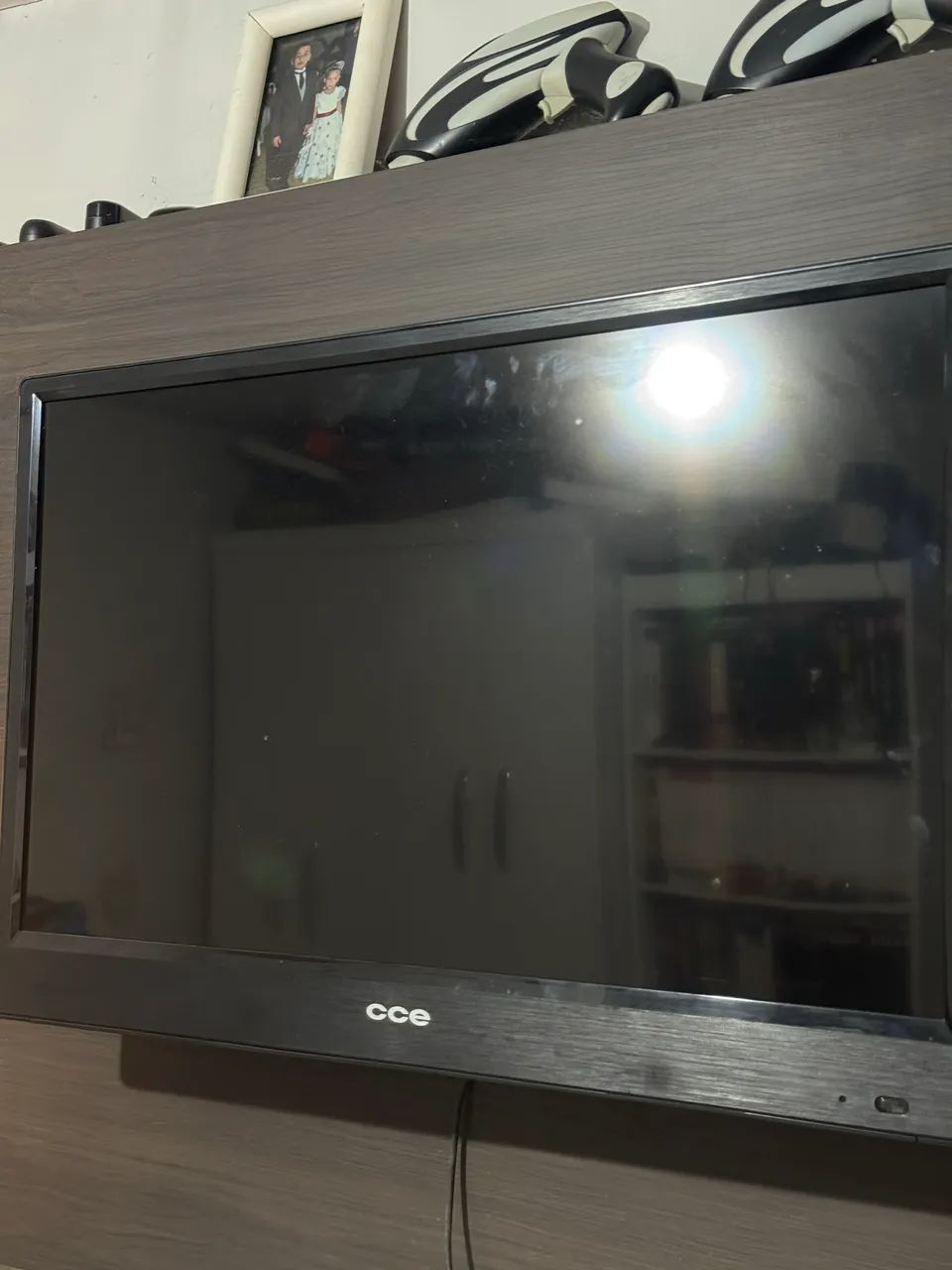 TV de led- CCE 28  - Foto 2