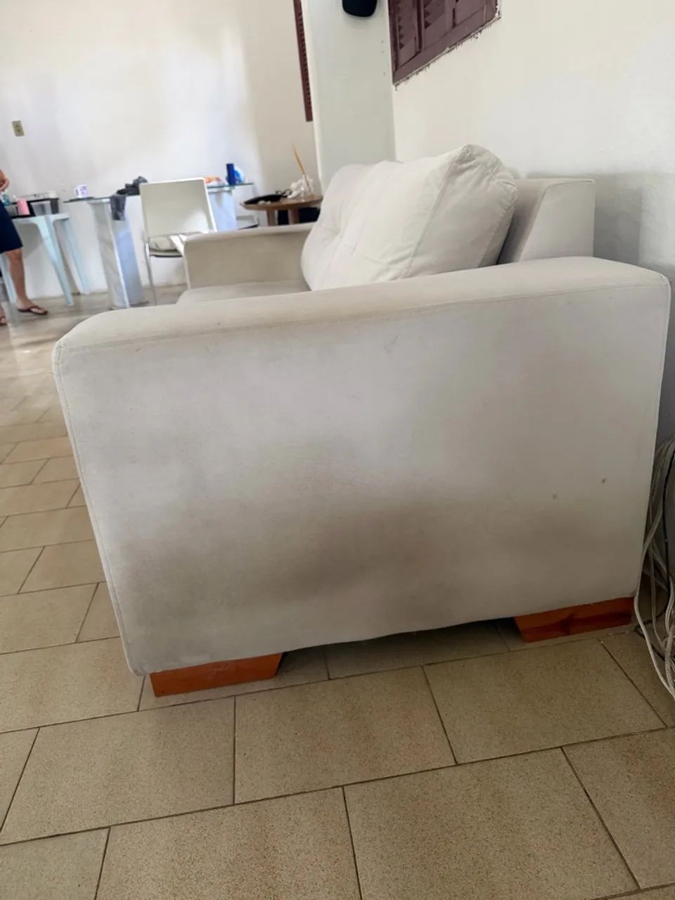 Sofá bom só precisa de uma limpeza  - Foto 4