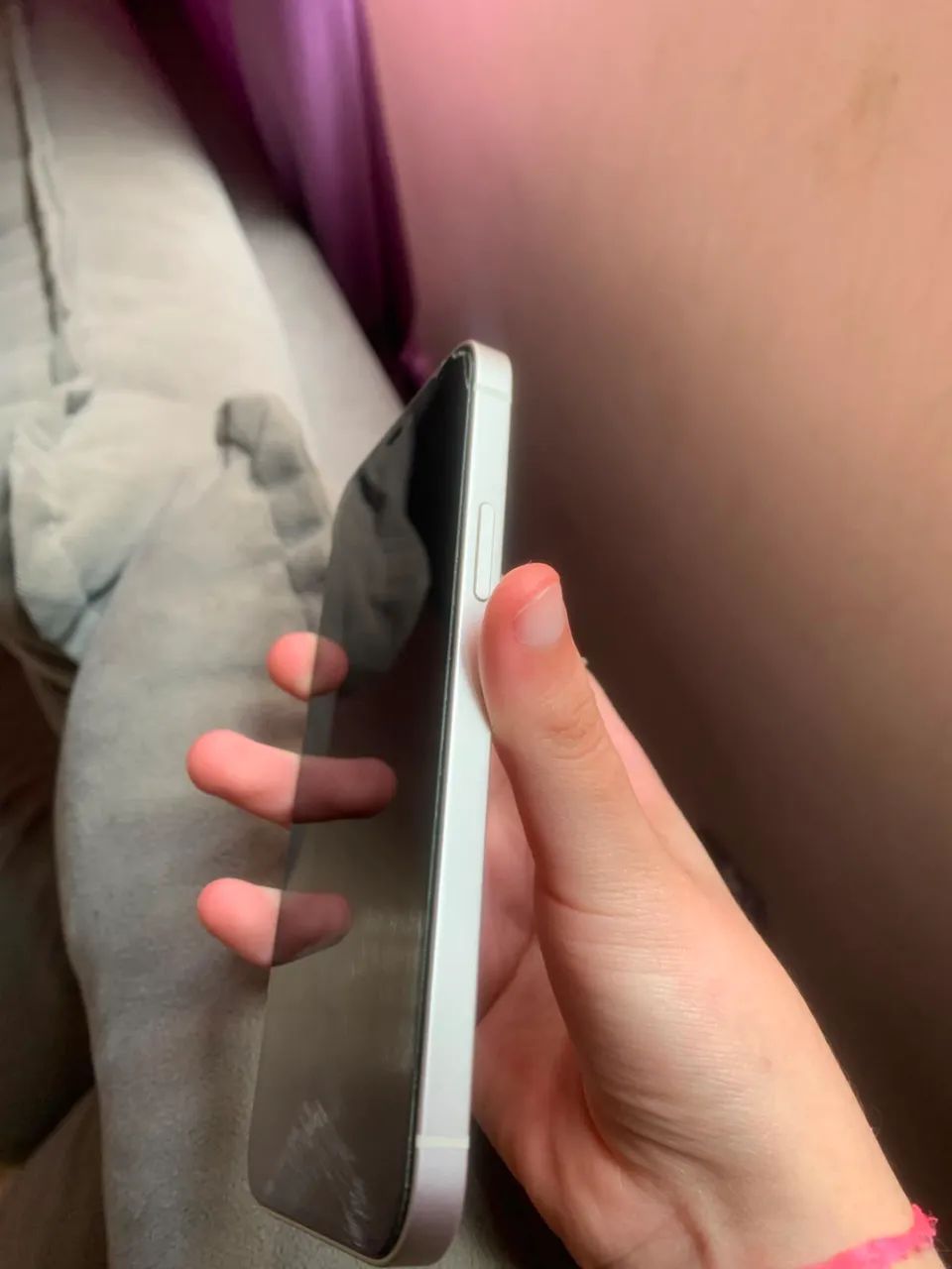 vende se iphone 12 em perfeito estado conservado  - Foto 4