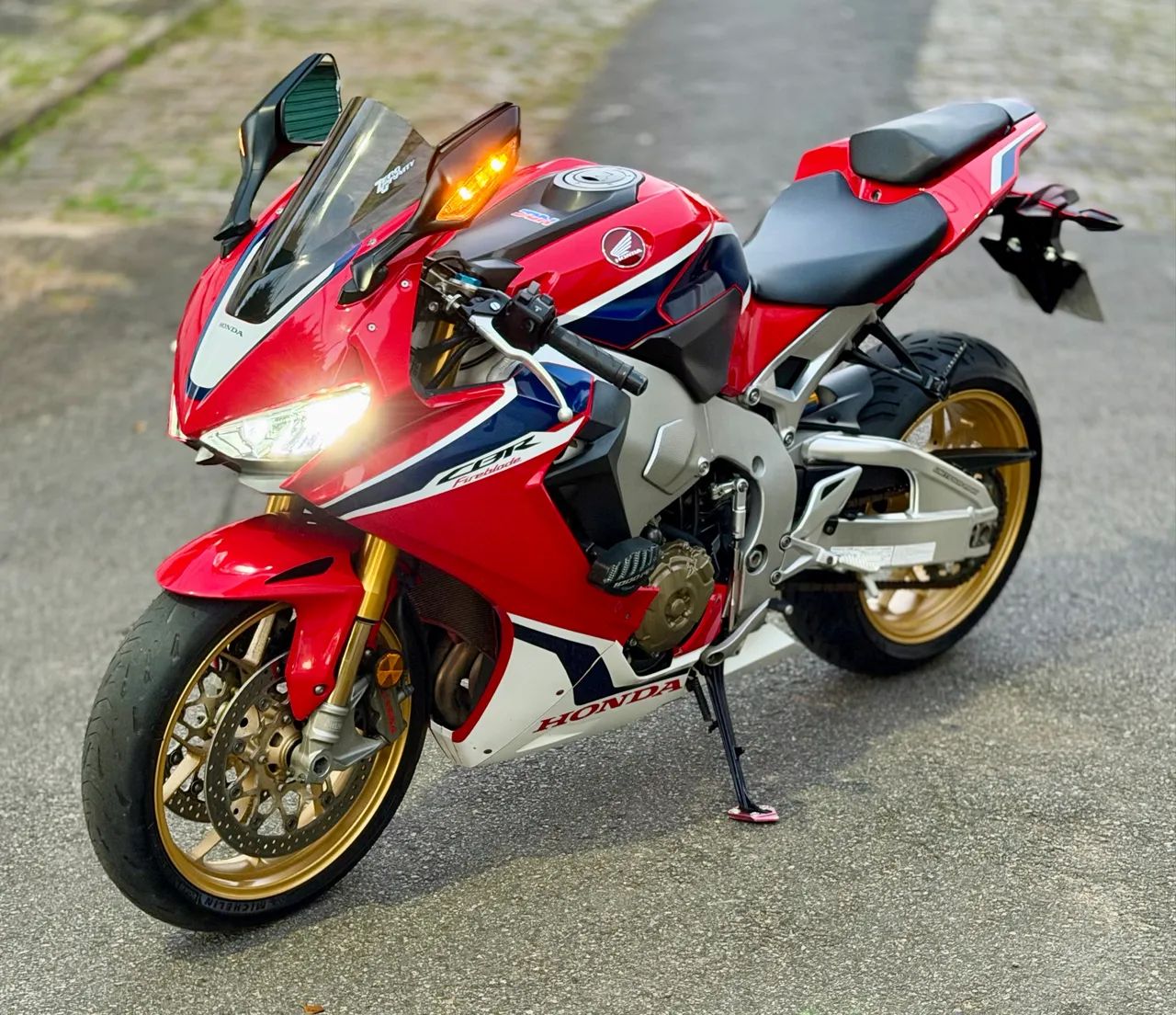 CBR1000 Fireblade 