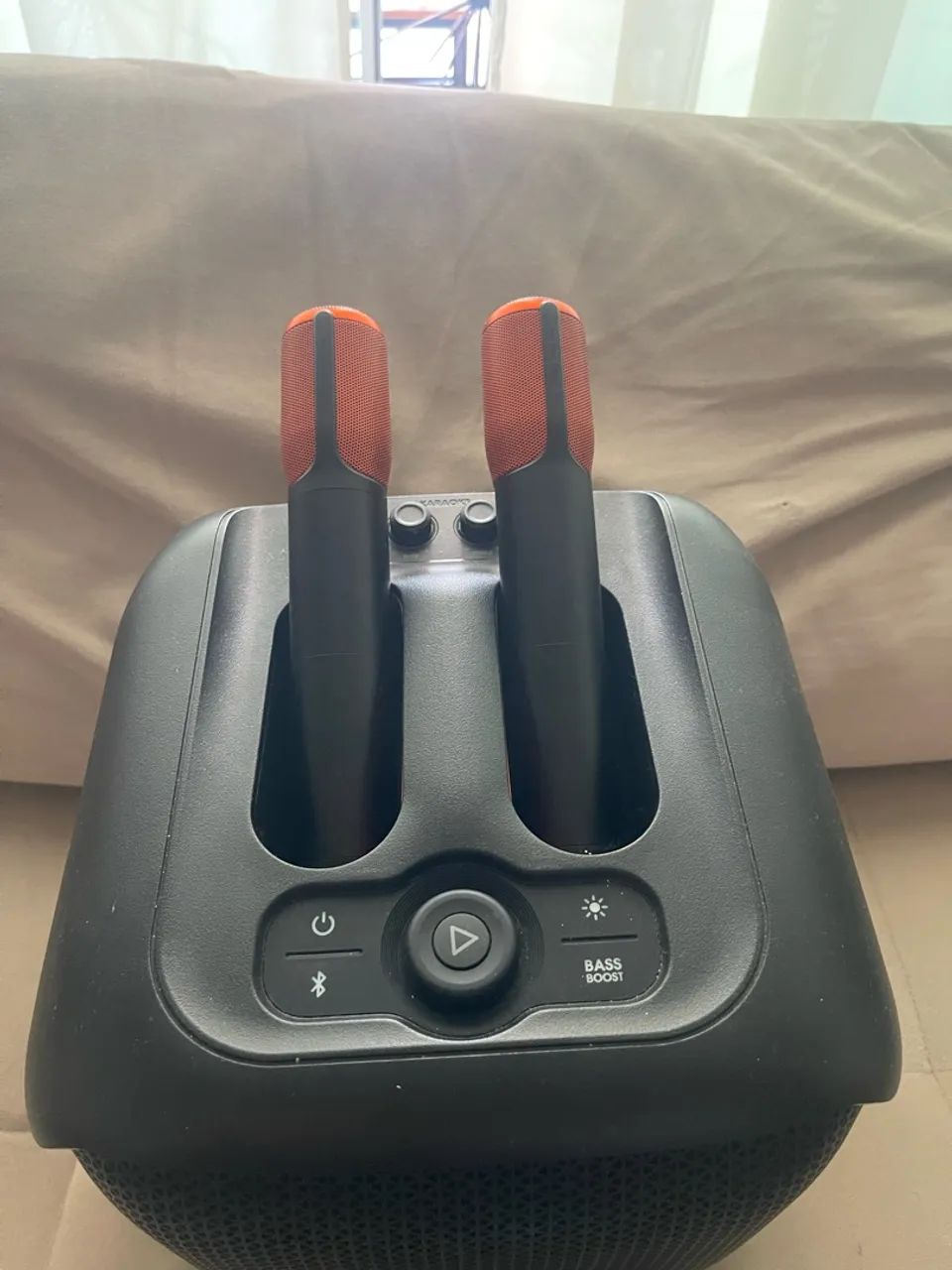 Caixa JBL partybox + 2 microfones - Foto 2