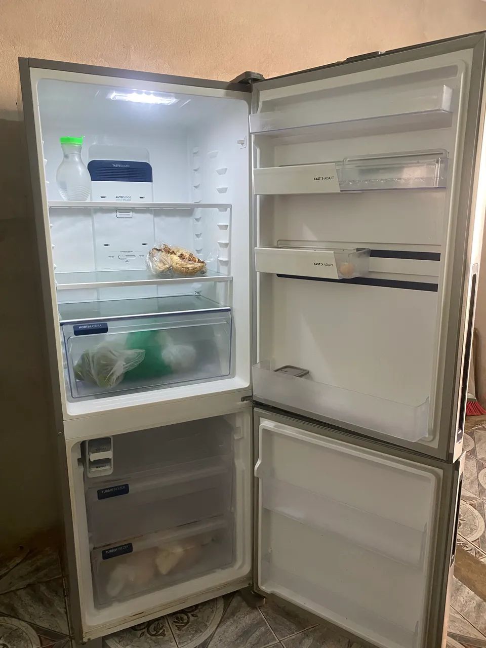 Geladeira em perfeito estado, gelando perfeitamente  - Foto 4