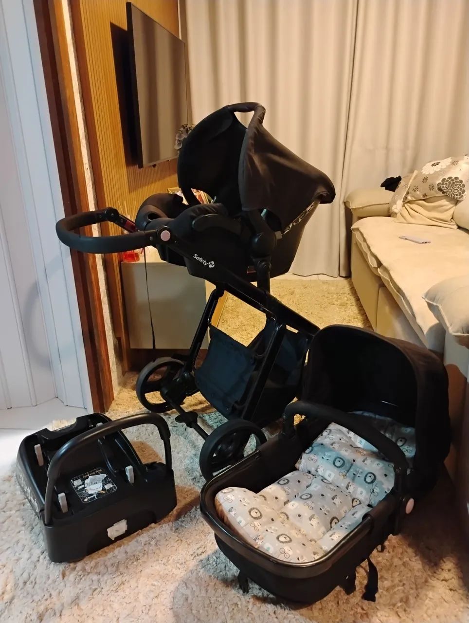 Carrinho de bebê com bebê conforto e Colchãozinho - Foto 5