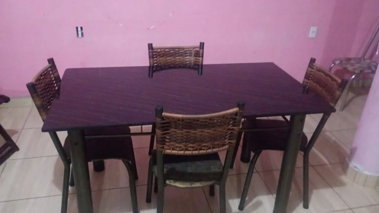 Mesa 6 lugares/com 4 cadeiras - Foto 2