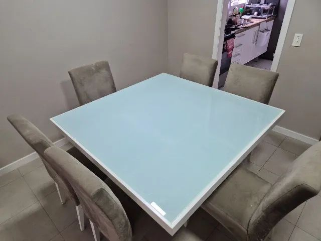 Mesa de jantar 1x40m quadrada com 6 cadeiras  - Foto 4