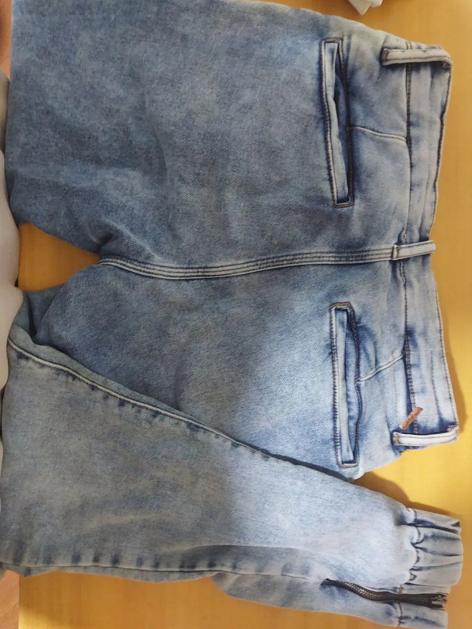 Kit feminino com 2 camisetas e calça jeans tam. 38 - Foto 5