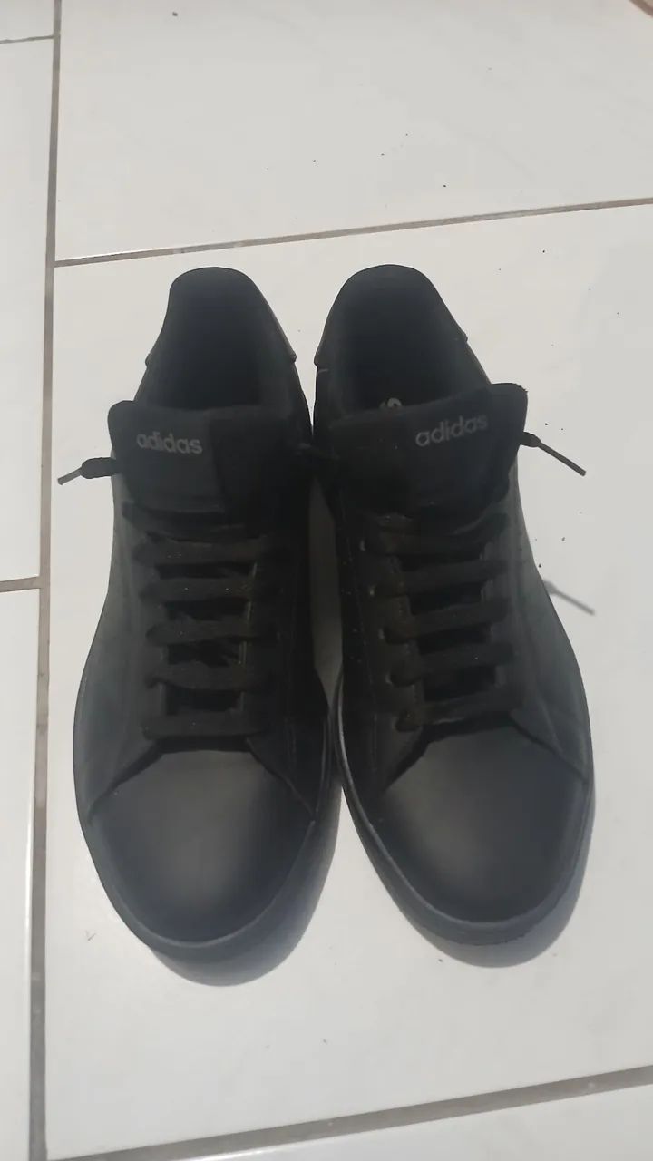 Tênis adidas preto