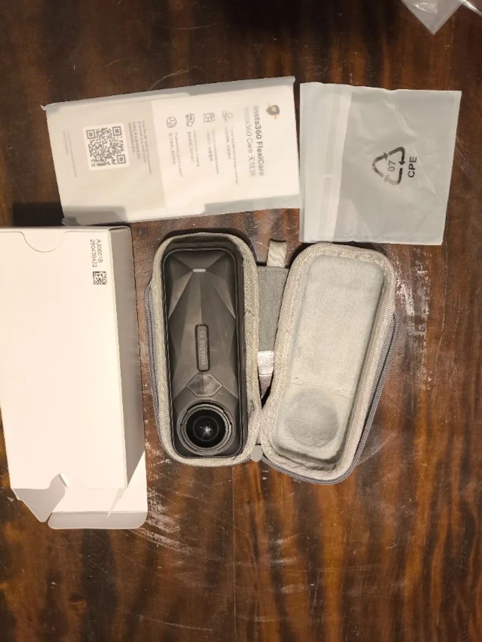 Insta 360 X5 Semi nova Camera de ação Action camera - Foto 4