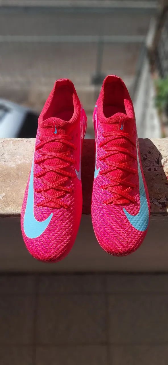 CHUTEIRA DE CAMPO NIKE MERCURIAL VAPOR 16 - Calçados Esportivos
