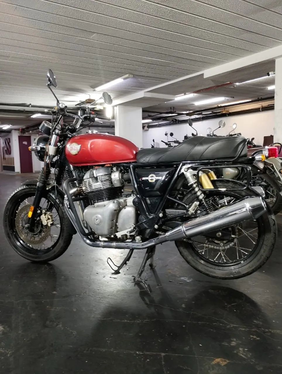 INTERCEPTOR 650cc - 2022 - Clóvis