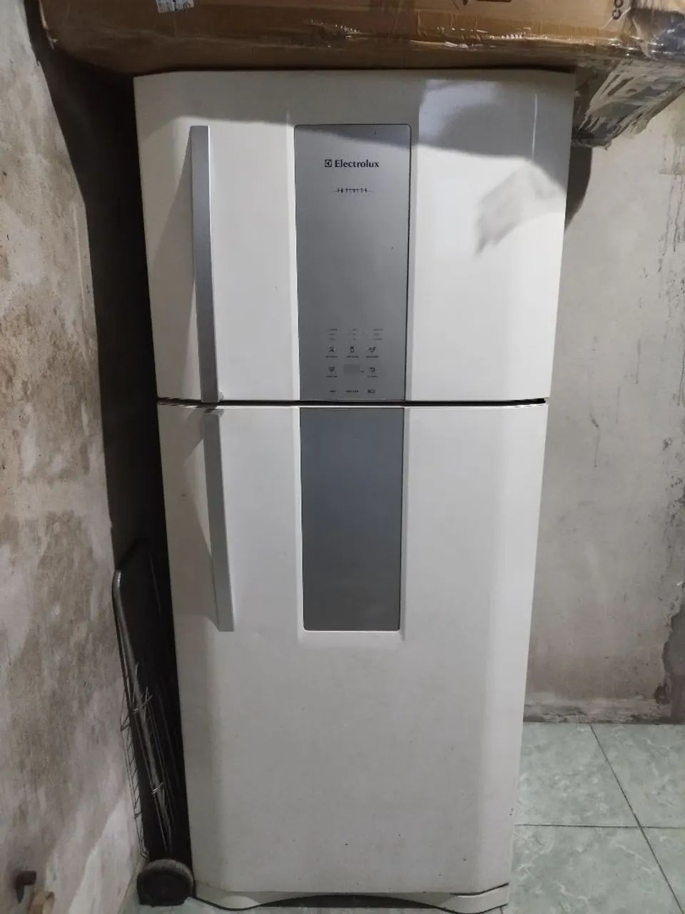 Geladeira Eletrolux df80 