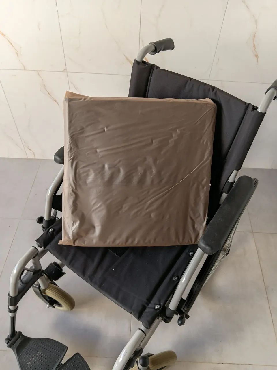 Cadeira de rodas - Foto 4