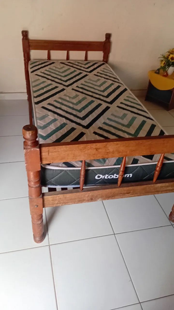 Cama em madeira e colchao ortobom  espuma ( solteiro ) - Foto 2