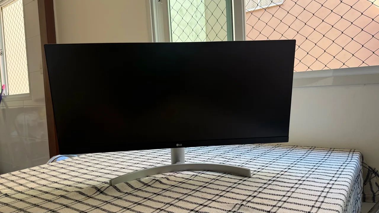 MONITOR LG ULTRA WIDE - Foto 2