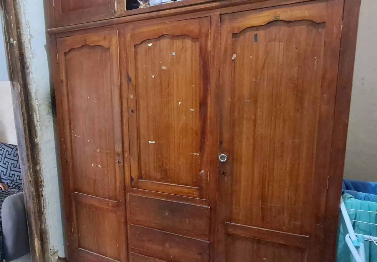 Doação de guarda roupa
