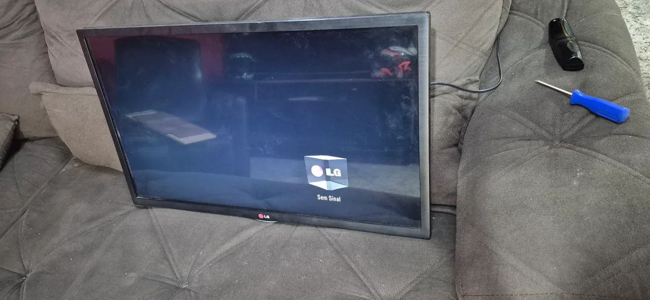 TV 32 LG com caixa de som  - Foto 2