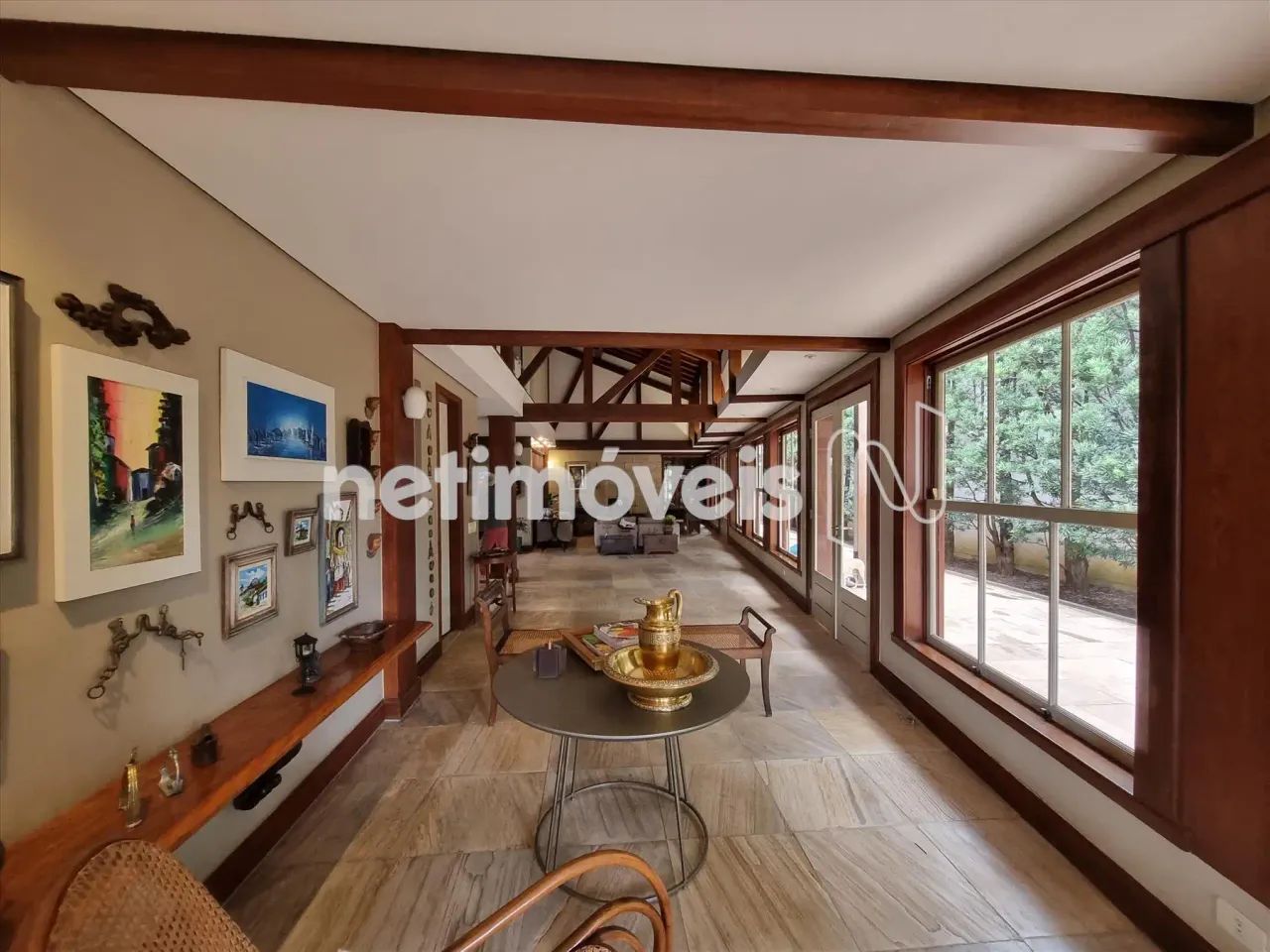 Casa de 363,66 m²; com 4 Quartos e 4 Vagas no Belvedere - Foto 2