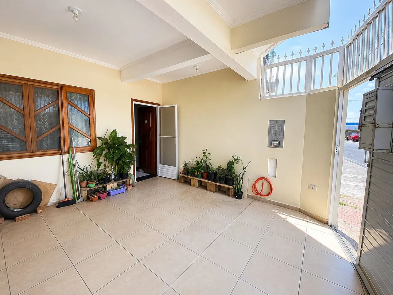 Sobrado com 3 dormitórios, a 200m da praia - Foto 2