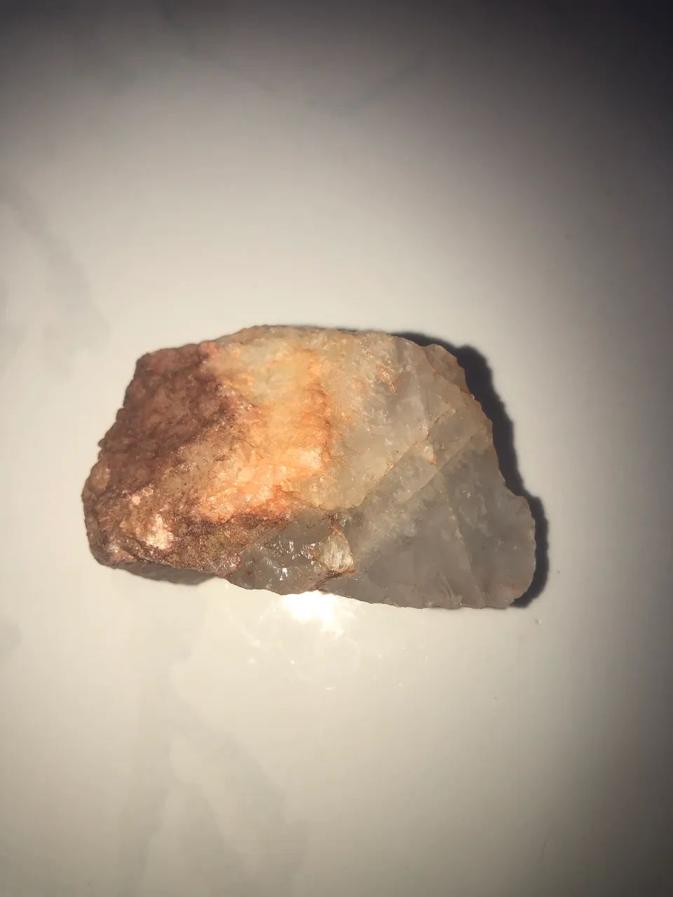 quartzo leitoso com óxido de ferro - Foto 4