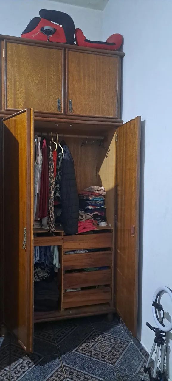 GUARDA-ROUPA DE MADEIRA  - Foto 5
