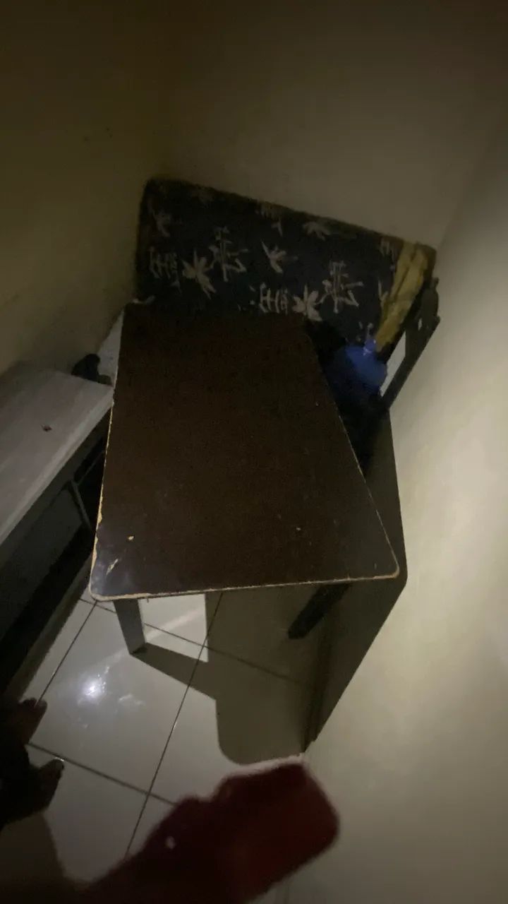 HACKER E MESA  - Foto 2