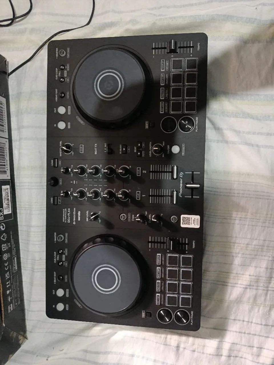 DDJ FLX4  - Foto 2