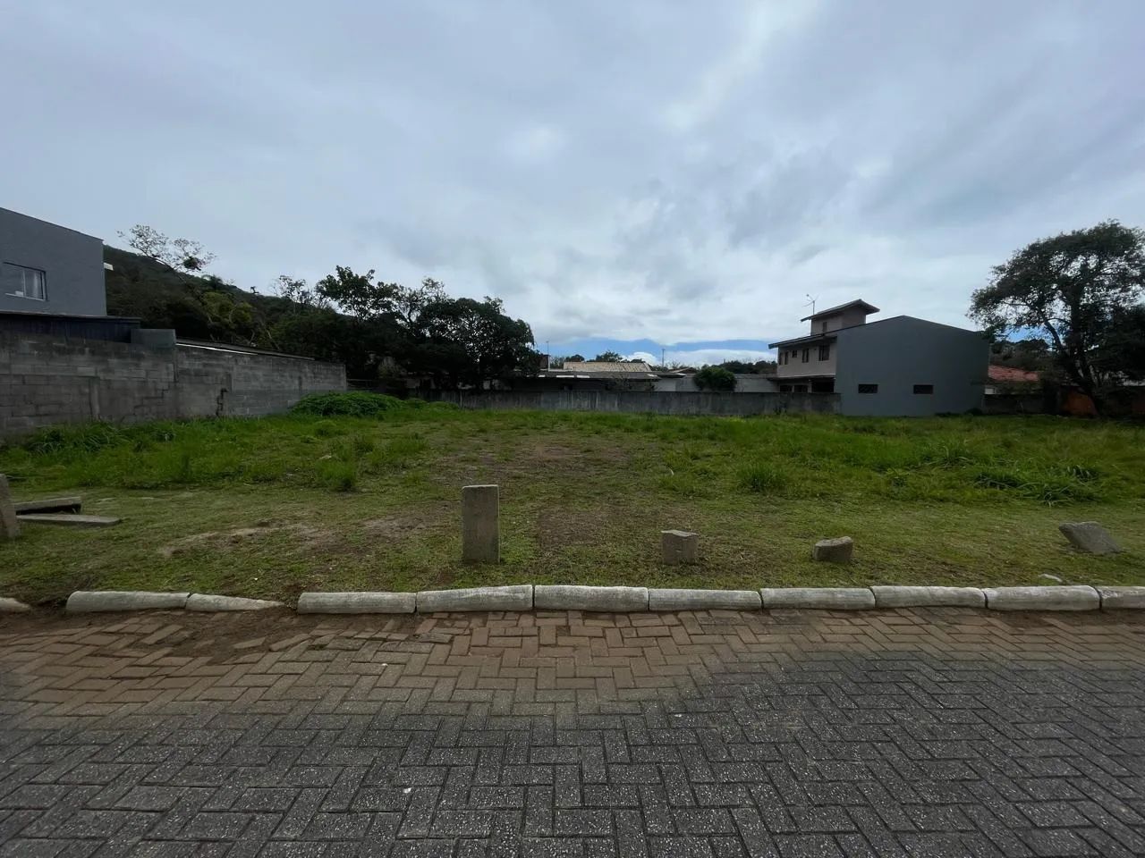 Terreno em Condomínio Fechado com 637m² no bairro Campeche - Foto 2