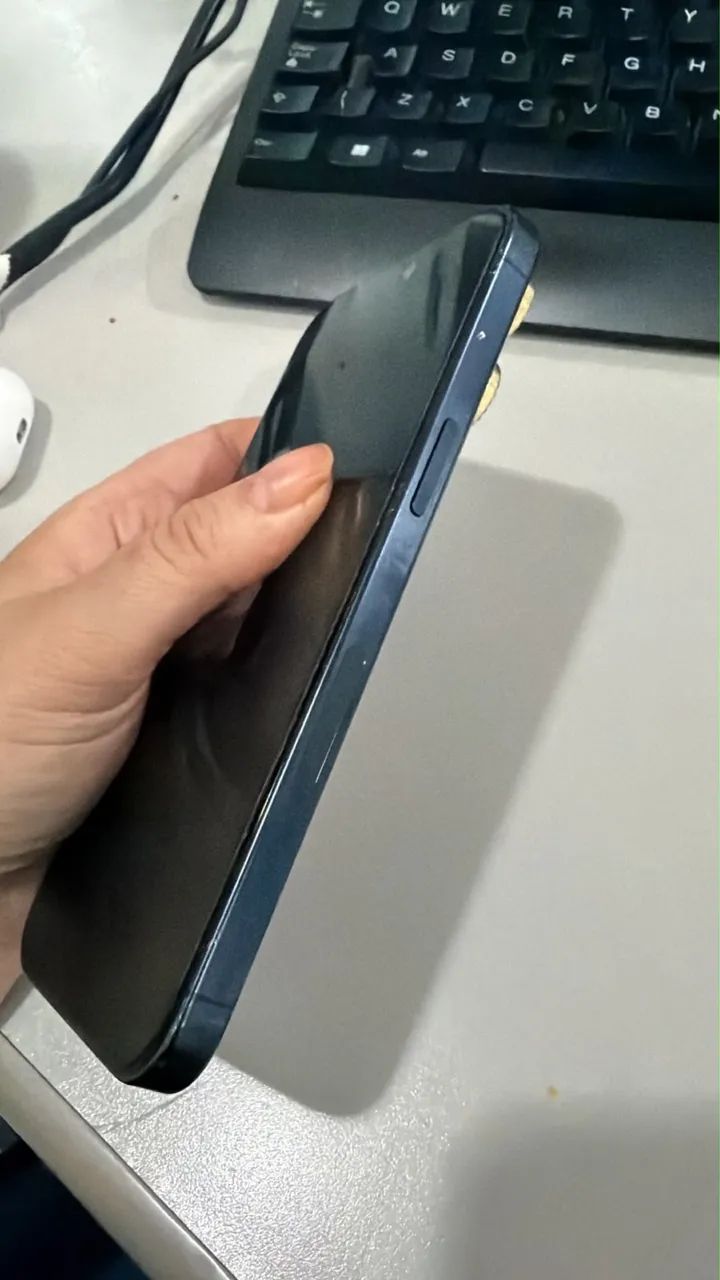 iPhone 15 Pro max - Foto 4