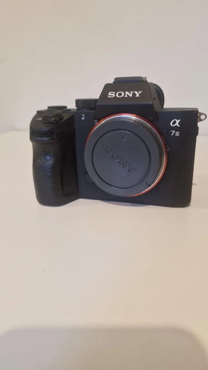 Câmera Sony Alpha A7 III E-mount Full Frame (Usado)