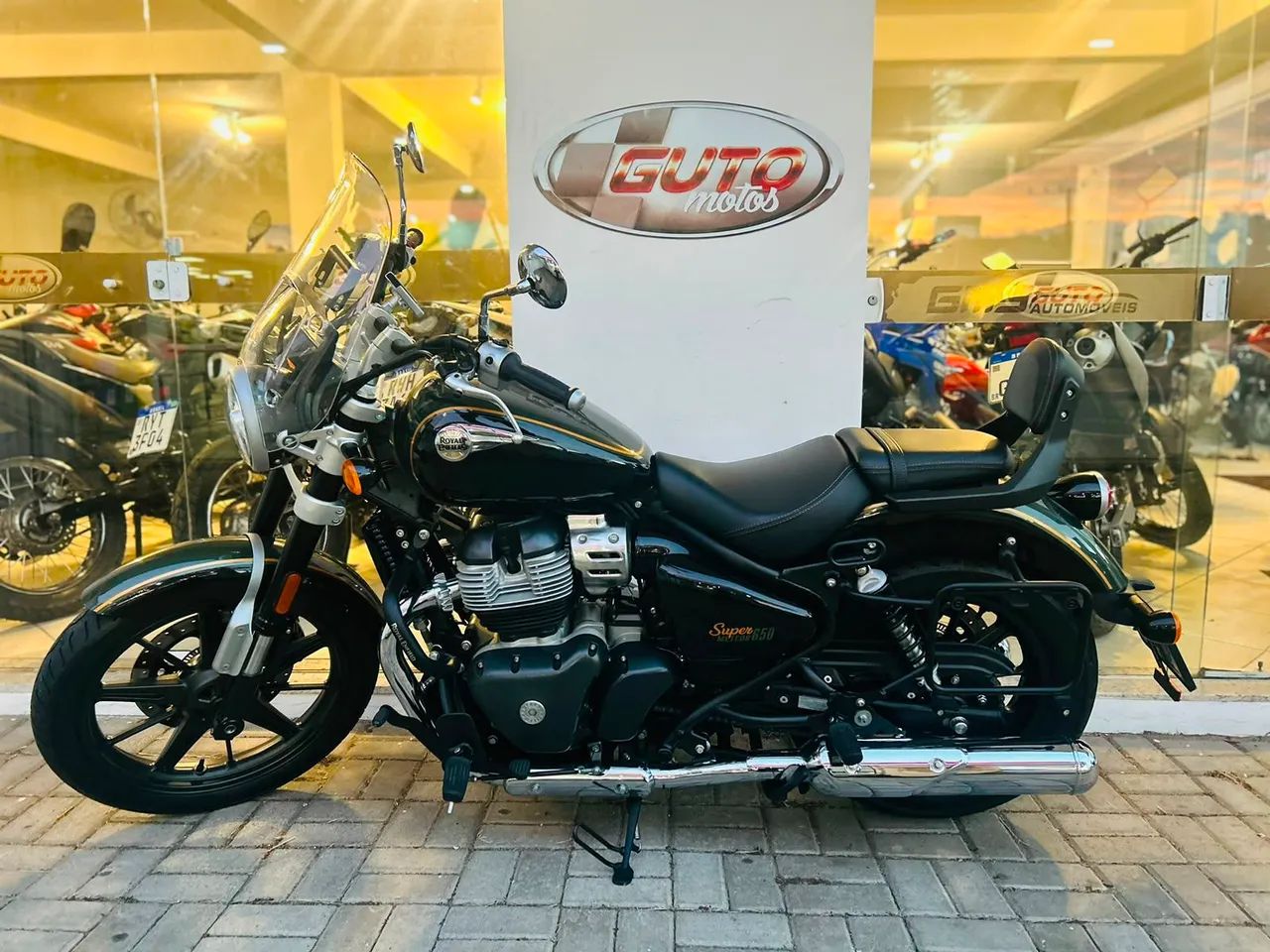 SUPERMETEOR 650 INTERSTELLAR - GUTO MOTOS - Foto 2