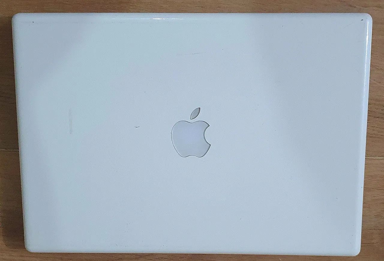 Carcaça macbook com placa mãe 