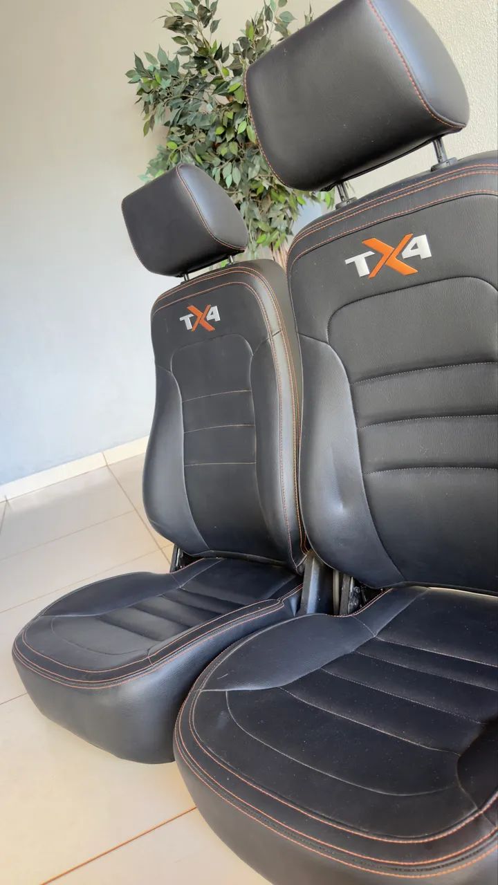 Bancos Troller TX4 - Foto 3