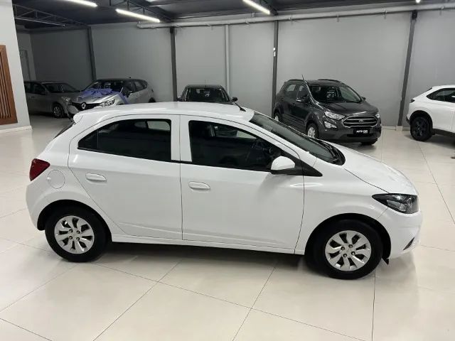 Chevrolet Onix Hatch LT 1.0 8V Flex Mec. 4P 2017 - Foto 2