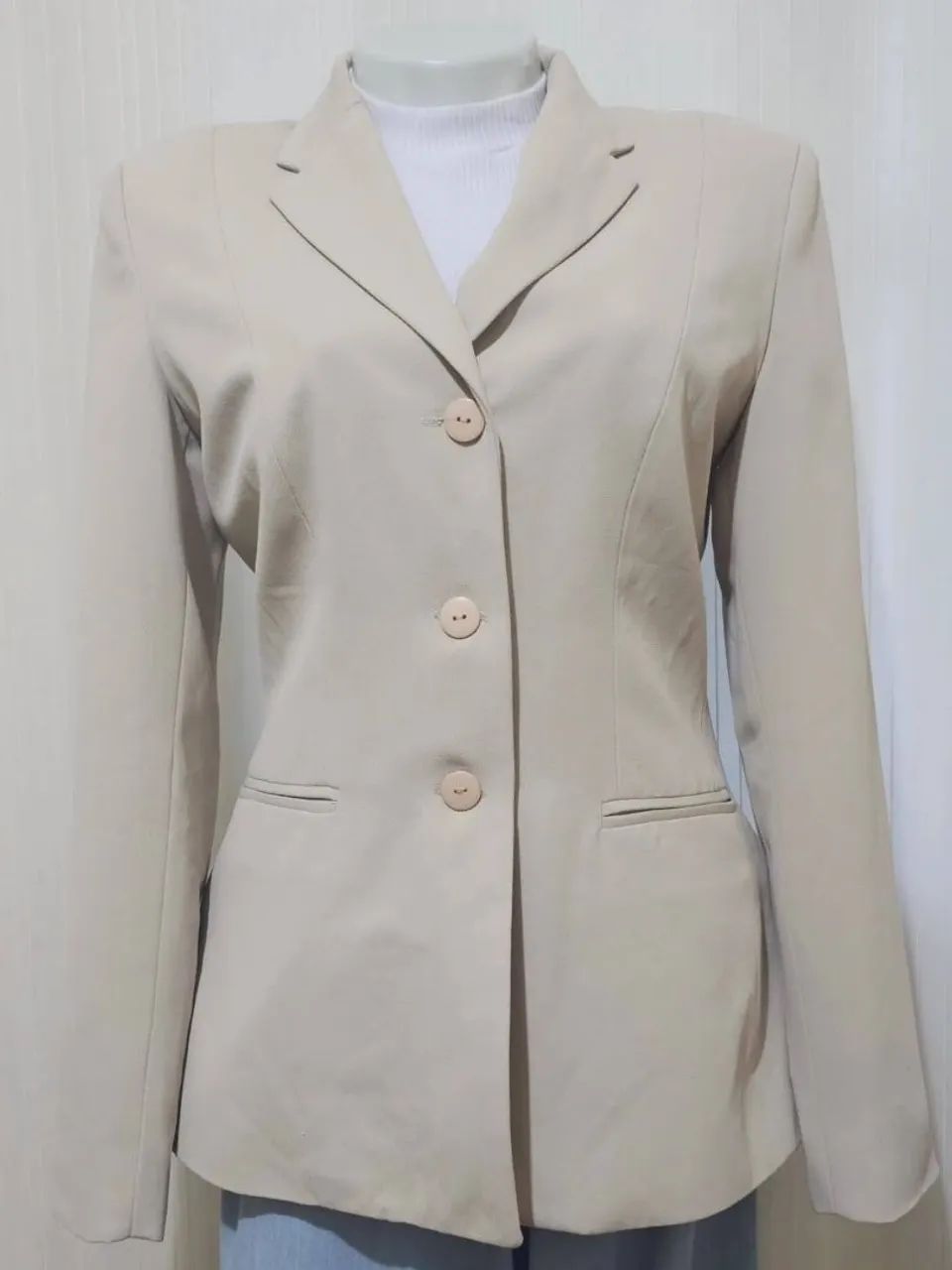 Blazer social feminino tamanho M  - Foto 2