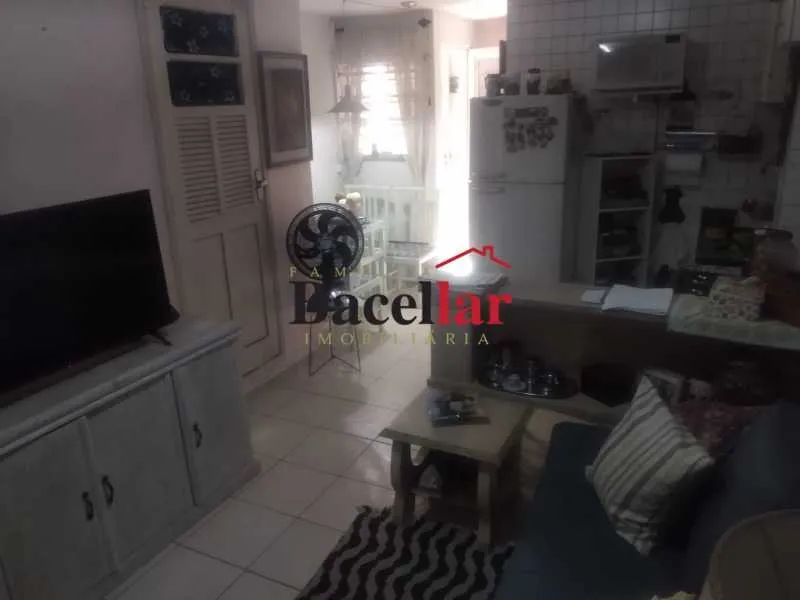 Casa de Vila : Duplex / Residencial / Del Castilho