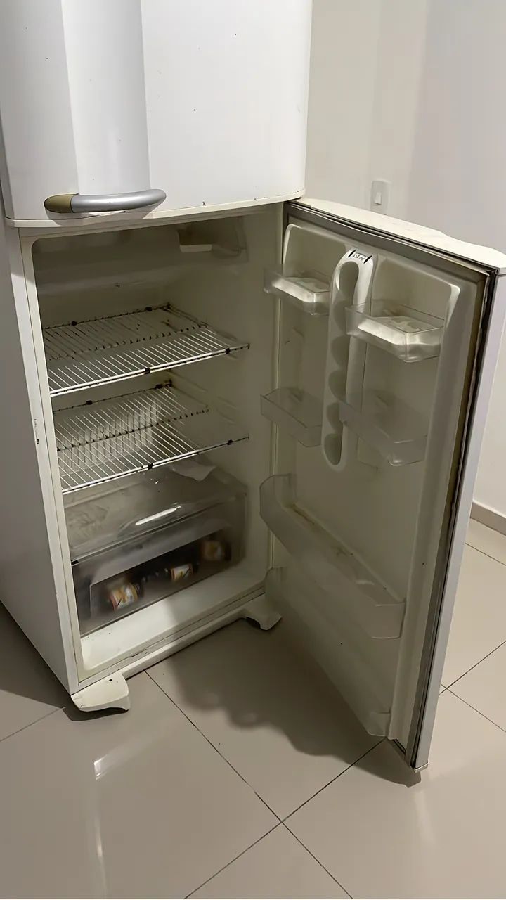 GELADEIRA ELETROLUX  - Foto 2