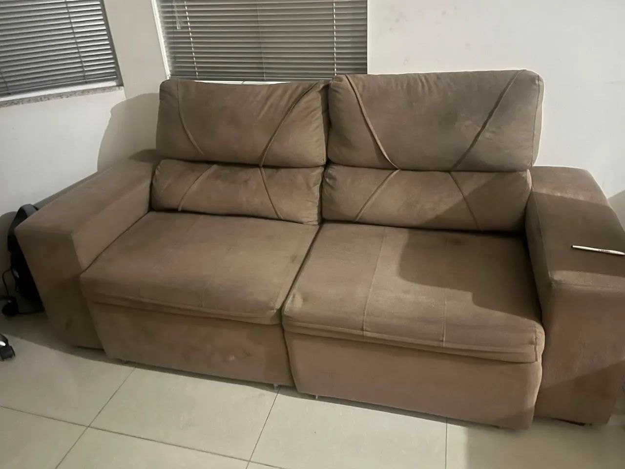 Sofá com dois lugares