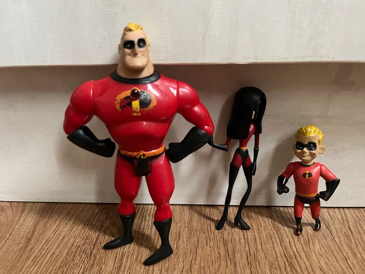 Boneco e robô  - Foto 2