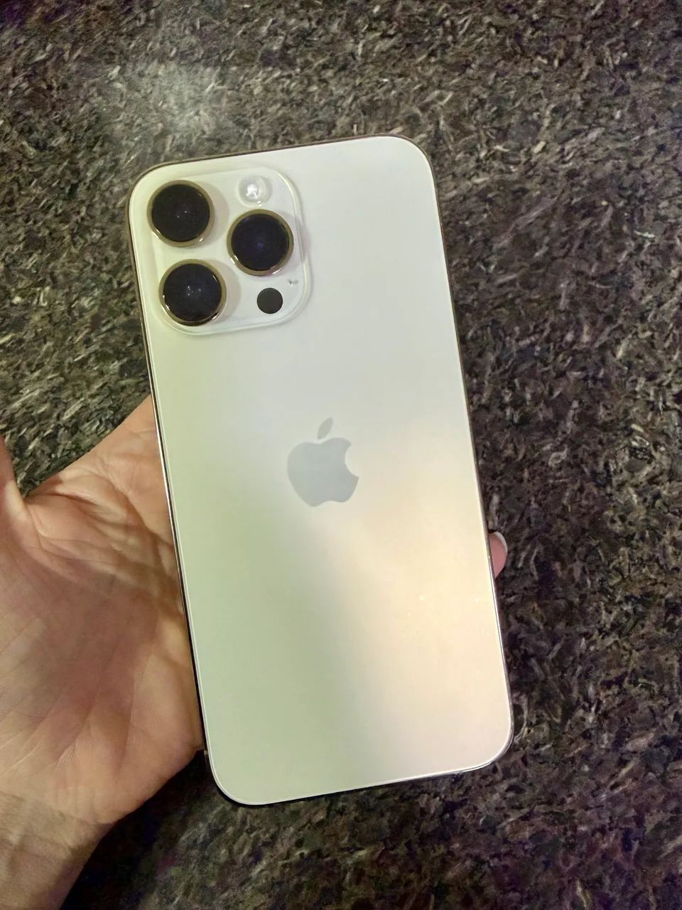 iPhone 14 Pro Max 256gb Dourado - Foto 2