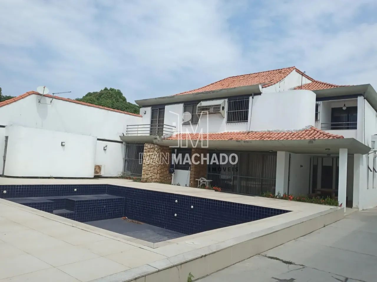 Casa à venda, 4 Quartos,02 suites! terreno de 950m2 - Foto 2