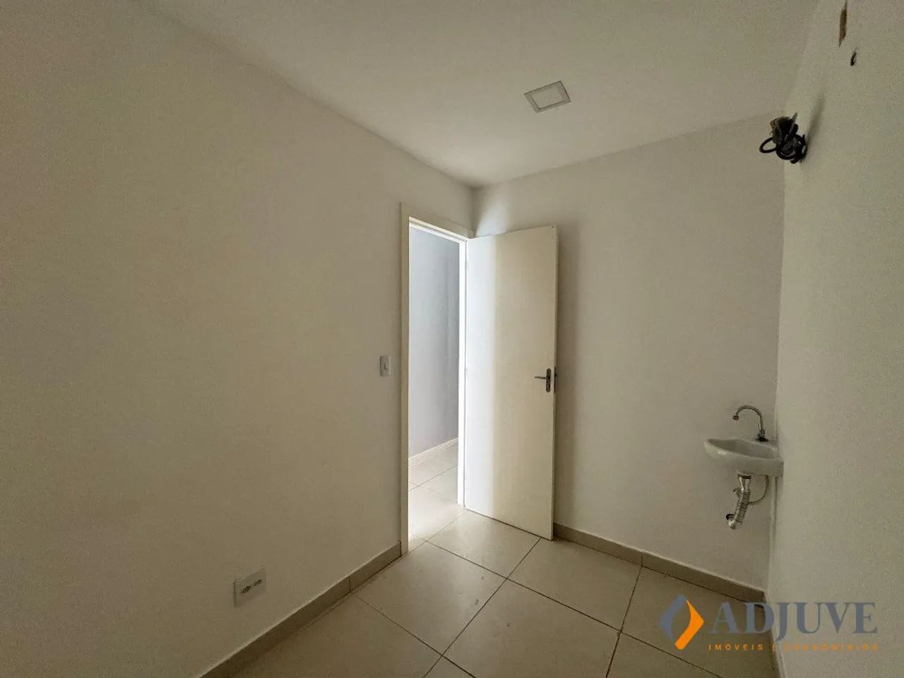 Excelente loja com localização estratégica e ótima visibilidade! - Foto 4