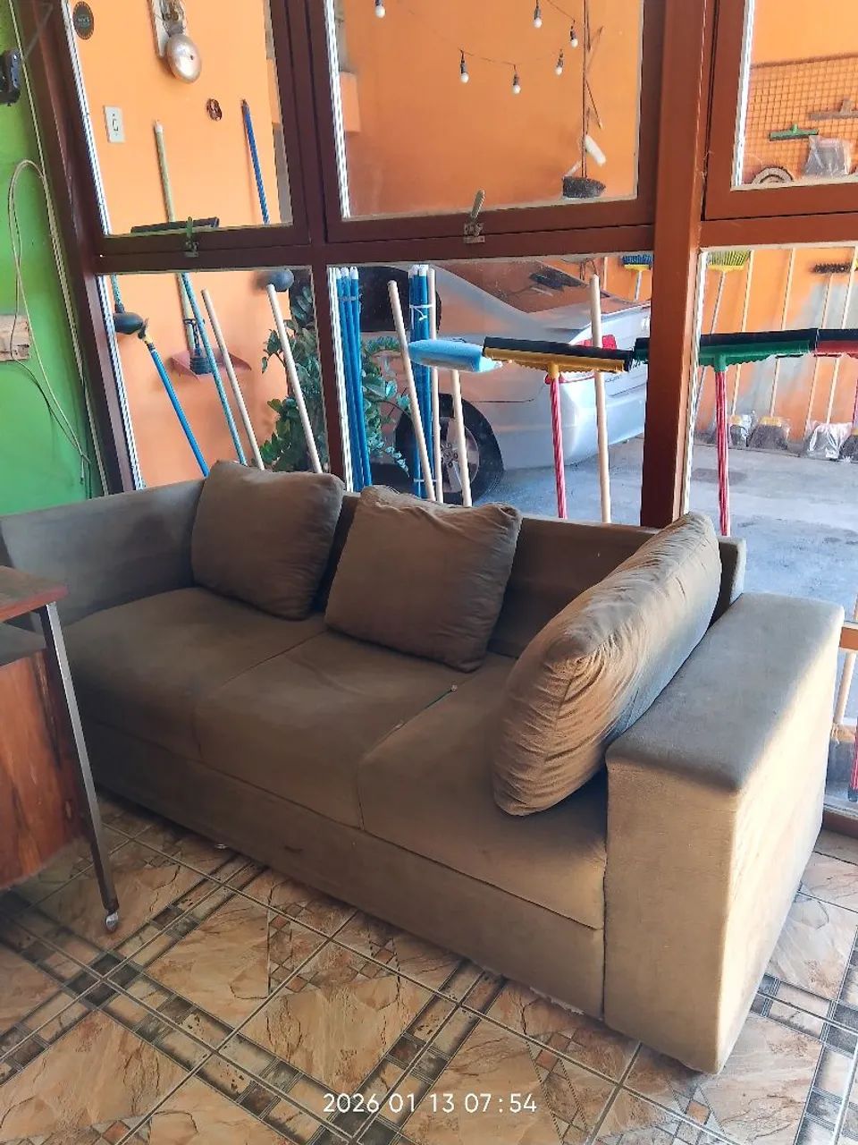 Sofá usado 65104743363843120