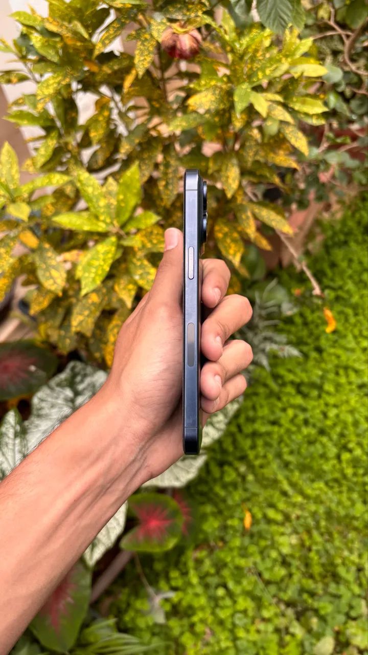 iPhone 15 pro Max  - Foto 2