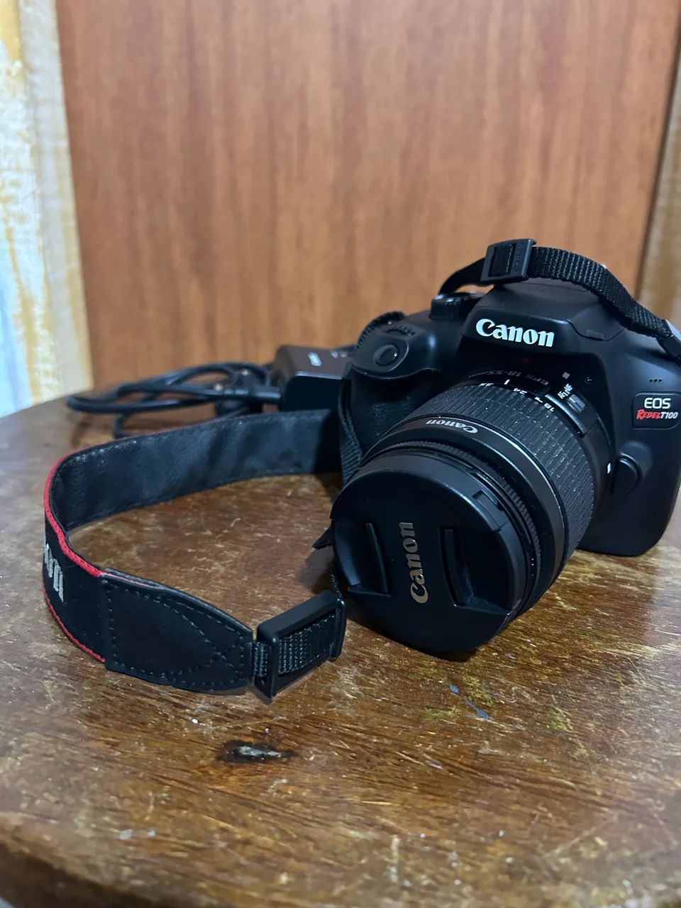 Canon t100