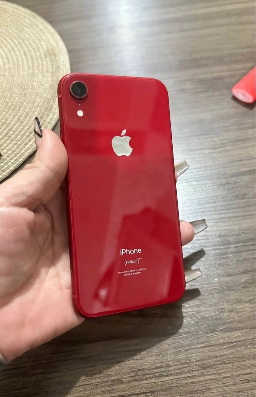 iPhone XR red 