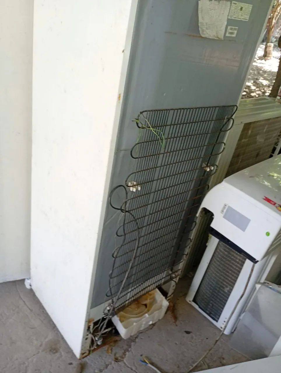 Vendo  máquina de lavar e geladeira  funcionando  perfeito  preço otimo - Foto 3