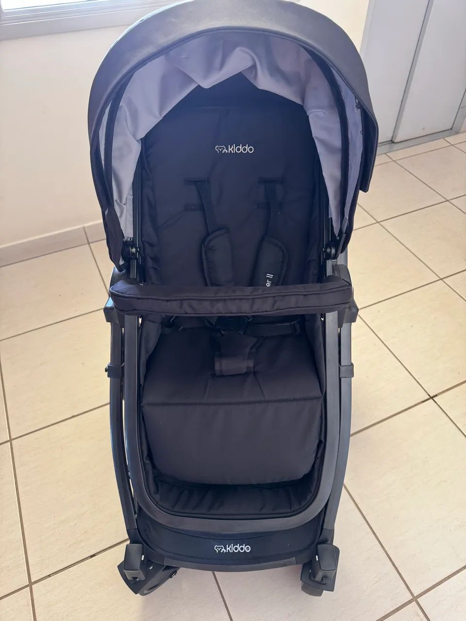 Carrinho com bebê conforto e base kiddo  - Foto 5