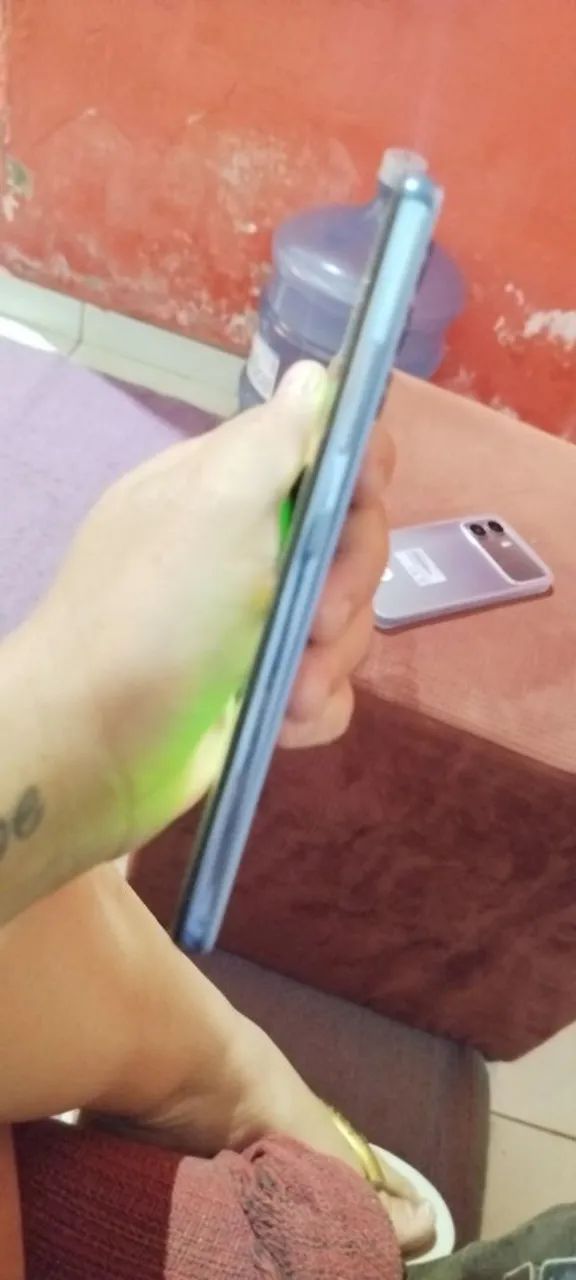 Vendo esse celular Samsung a 32 
