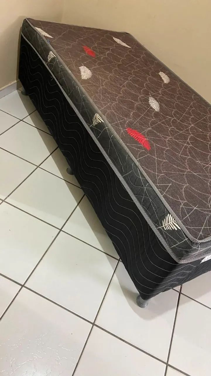 vende se cama de solteiro 3 meses de uso
